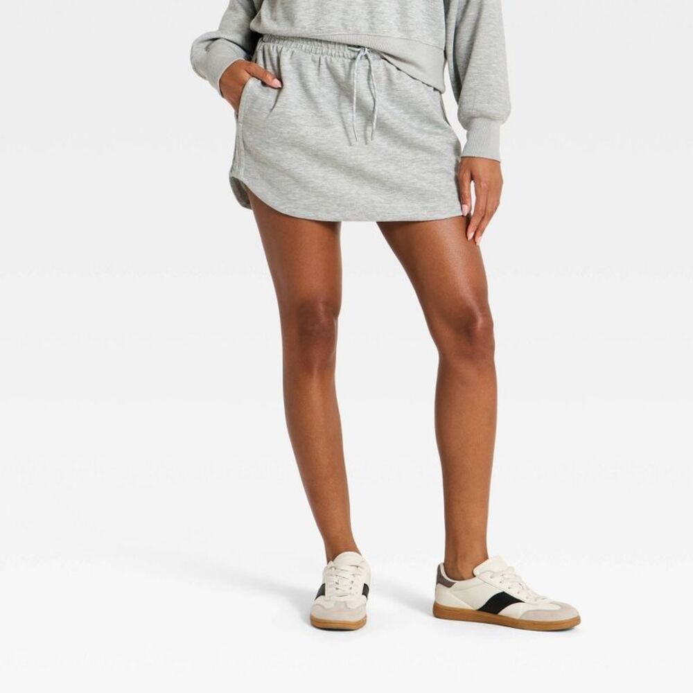 Women's Airy Sleek Pique Pleated Skort - All In Motion Heathered Gray M